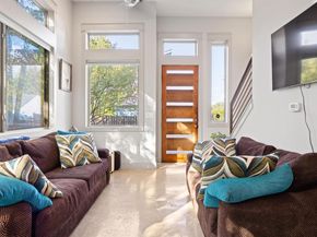 5007 Delores Ave B, Austin TX 78721