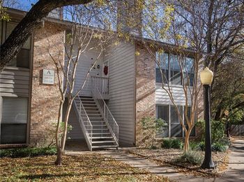 3839 Dry Creek DR