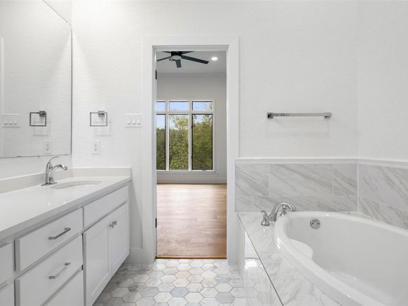 4231 Westlake DR H1, Austin TX 78746