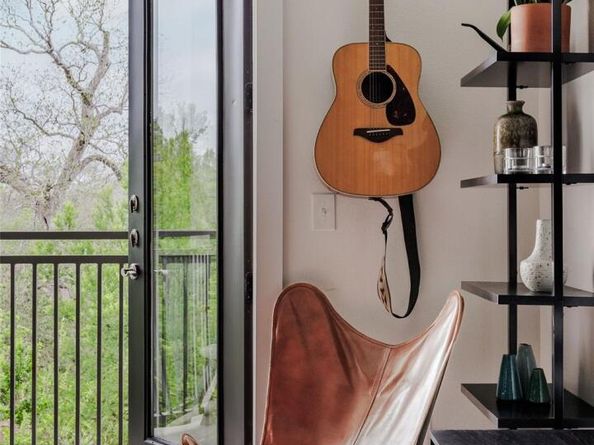 1900 Barton Springs RD 3028, Austin TX 78704