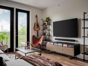 1900 Barton Springs RD 3028, Austin TX 78704