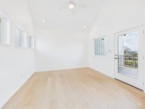 5912 Harold CT 104, Austin TX 78721