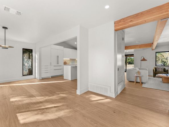 8717 South View RD, Austin TX 78737