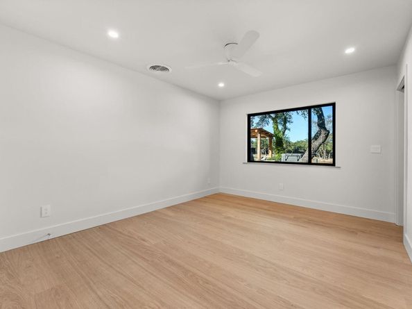 8717 South View RD, Austin TX 78737