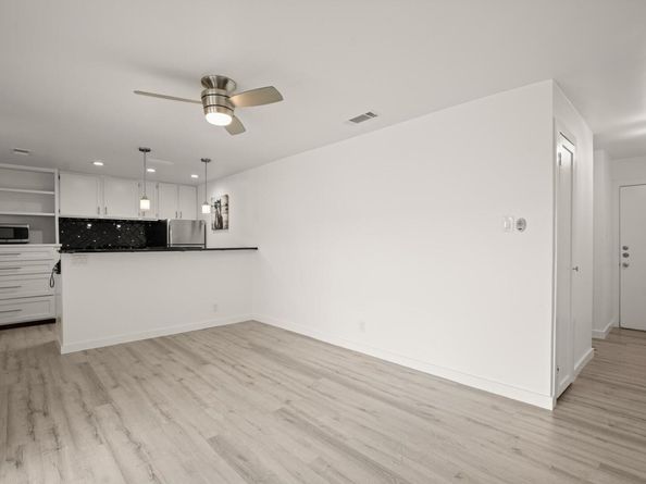 2600 Penny Lane LN 211, Austin TX 78757