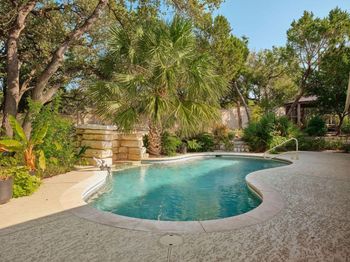 5612 Bonnell Vista ST