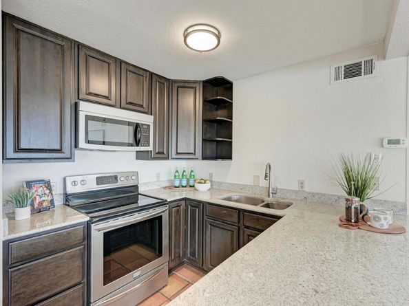 8130 Joy Rd, Volente TX 78641