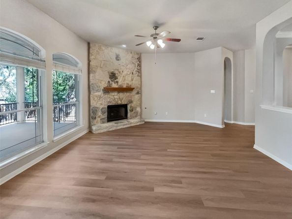1517 Silver Oak TRL, Cedar Park TX 78613