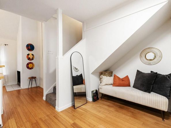 5608 Cougar DR 220, Austin TX 78745