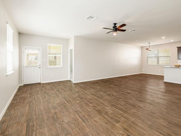 134 Lullaby DR, Georgetown TX 78626