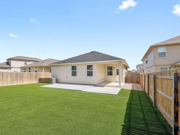 134 Lullaby DR, Georgetown TX 78626