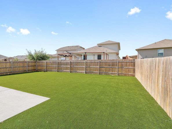 134 Lullaby DR, Georgetown TX 78626