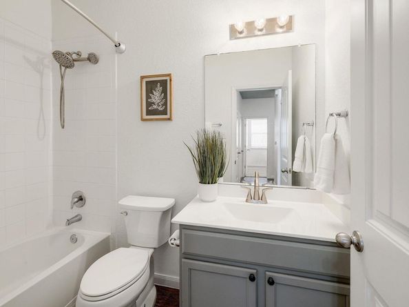 134 Lullaby DR, Georgetown TX 78626