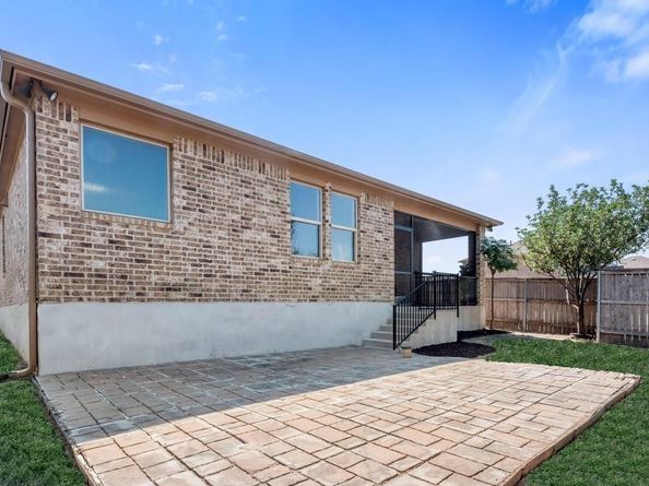 2849 Coral Valley DR, Leander TX 78641