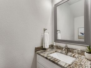 18803 Hogan CIR 14, Point Venture TX 78645