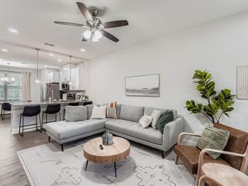 18803 Hogan CIR