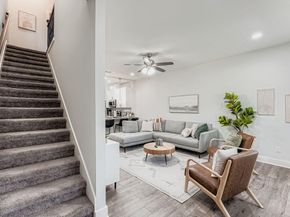 18803 Hogan CIR 14, Point Venture TX 78645