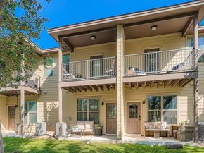 18803 Hogan CIR 14, Point Venture TX 78645