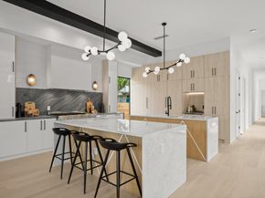 2215 S 3rd ST, Austin TX 78704