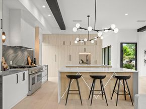 2215 S 3rd ST, Austin TX 78704