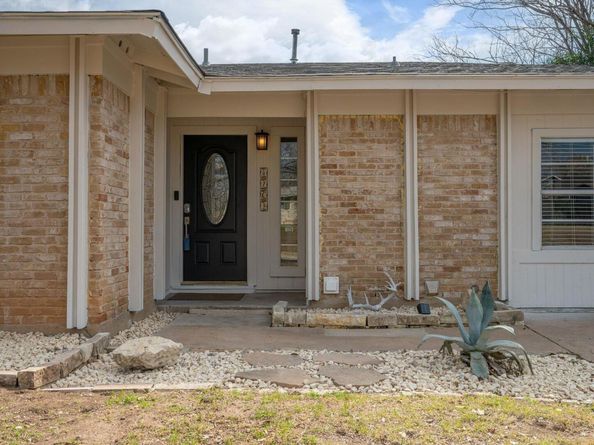4709 York Hill DR, Austin TX 78723