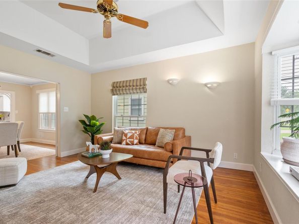 2206 Newfield LN, Austin TX 78703