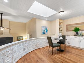 2206 Newfield LN, Austin TX 78703