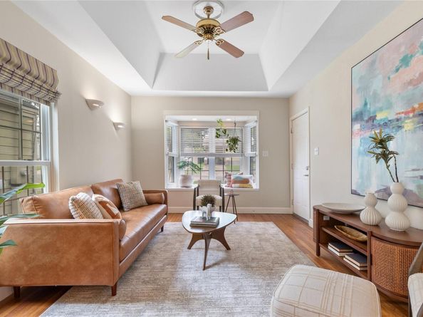 2206 Newfield LN, Austin TX 78703