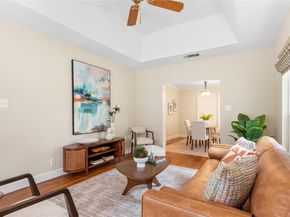 2206 Newfield LN, Austin TX 78703