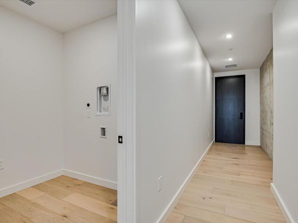 610 Davis ST 4304, Austin TX 78701