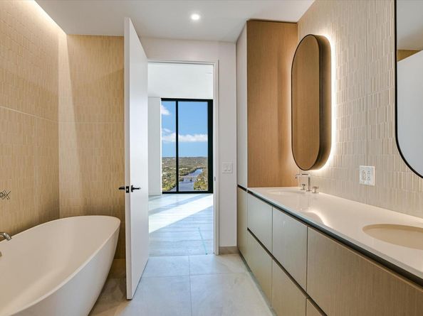 610 Davis ST 4304, Austin TX 78701