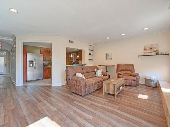 1707 Spyglass DR 74, Austin TX 78746