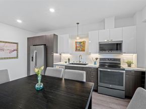 4361 S Congress Ave 402, Austin TX 78745