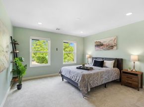 1 Sparrowglen LN, The Hills TX 78738