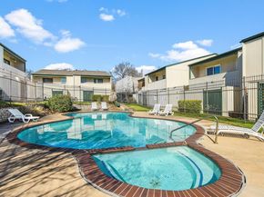 6718 Silvermine DR 201, Austin TX 78736
