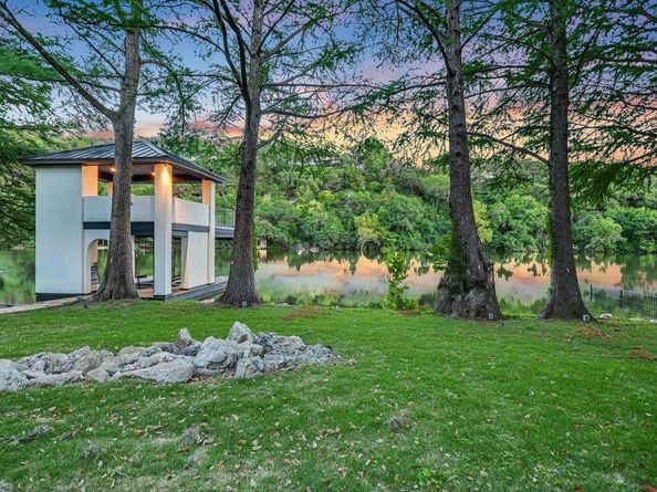 5217 S Scout Island CIR, Austin TX 78731
