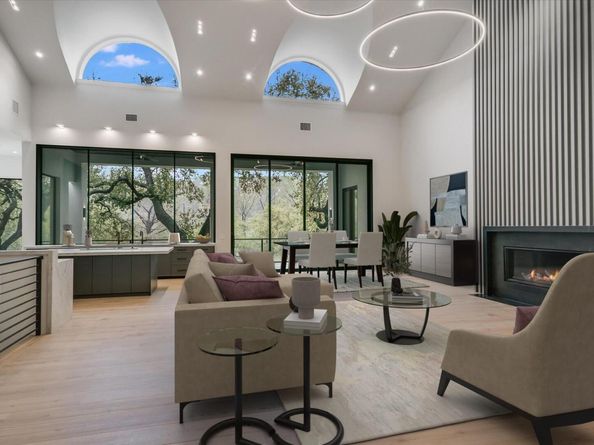 5217 S Scout Island CIR, Austin TX 78731