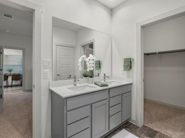 100 Deserti RD, Leander TX 78641