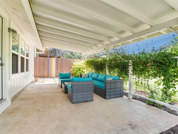 8104 Los Ranchos DR, Austin TX 78749