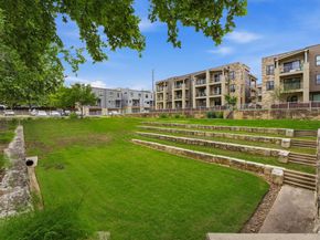 2712 S 5th ST B, Austin TX 78704