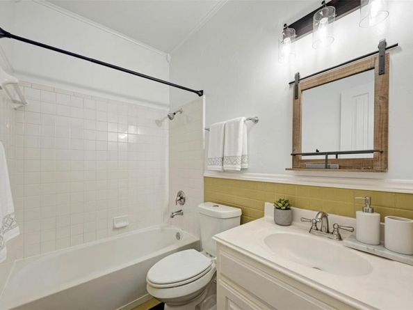 3300 Onion Hollow CV, Austin TX 78739