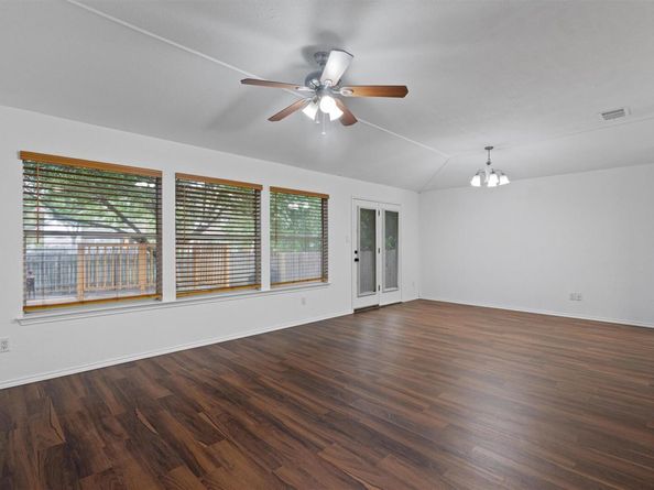 2012 Charlotte WAY, Round Rock TX 78664
