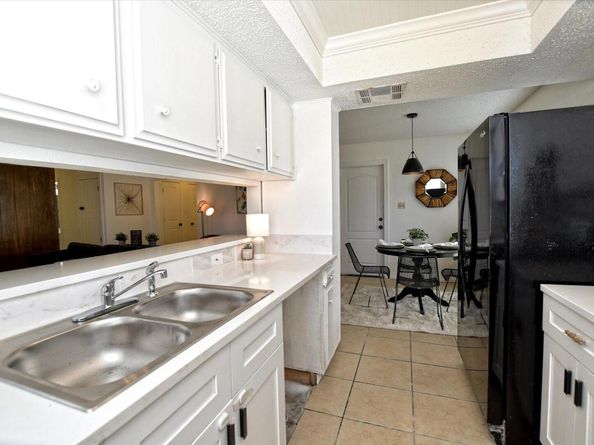 621 Buckskin DR, Round Rock TX 78681