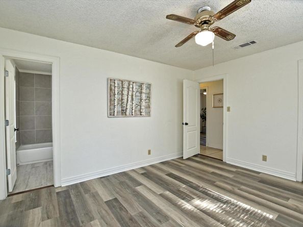 621 Buckskin DR, Round Rock TX 78681