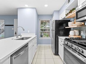 1240 Barton Hills DR 108, Austin TX 78704