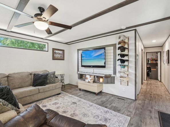 21472 Coyote TRL, Lago Vista TX 78645