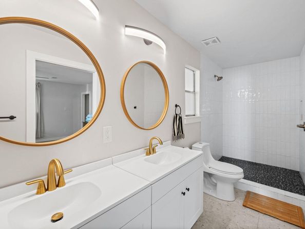 8007 Keneshaw DR, Austin TX 78745