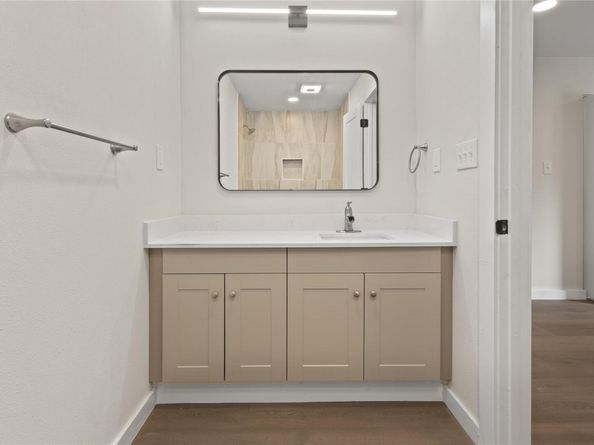 8528 Cornwall DR, Austin TX 78748
