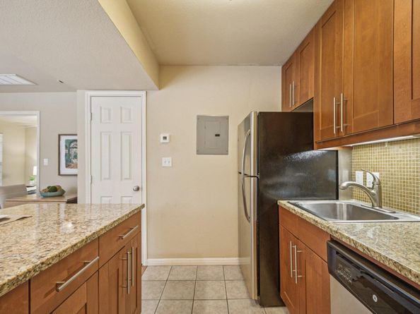 7685 Northcross DR 329, Austin TX 78757