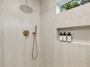 2710 Greenlawn PKWY, Austin TX 78757